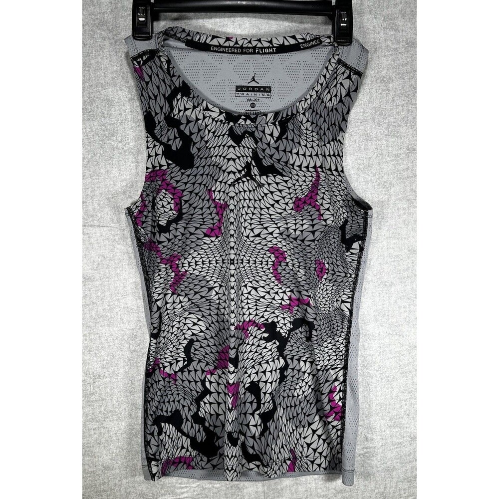 Women’s Jordan Training Tank Top Dri Fit Fitted Sleeveless Shirt Sz XS Gray Pink